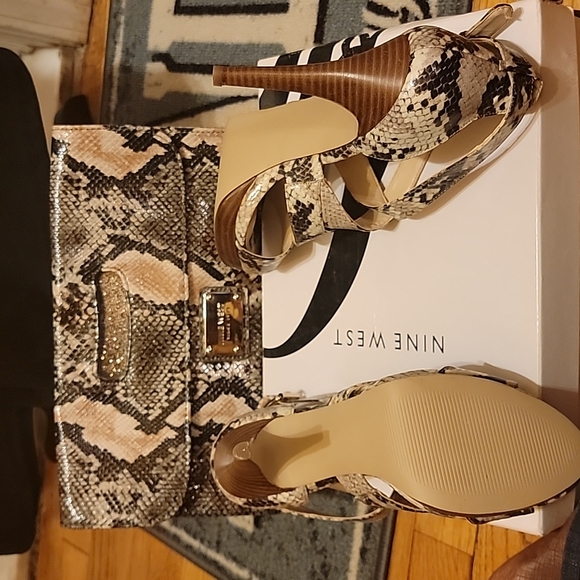 Nine West Ankle Strap Platform Sandals - Picture 3 of 3